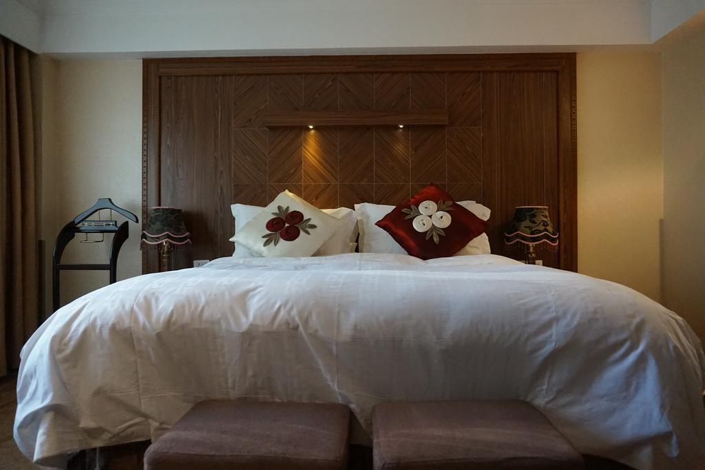 Bremen Holiday Hotel Harbin Buitenkant foto